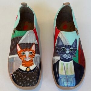 NWOT UIN Slip On Loafer / Sneaker / Walking Shoe With Cats. Size 8.